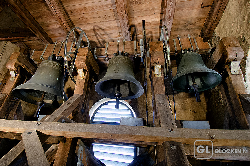 ev. Burkersdorf, St. Marien Glocken.jpg